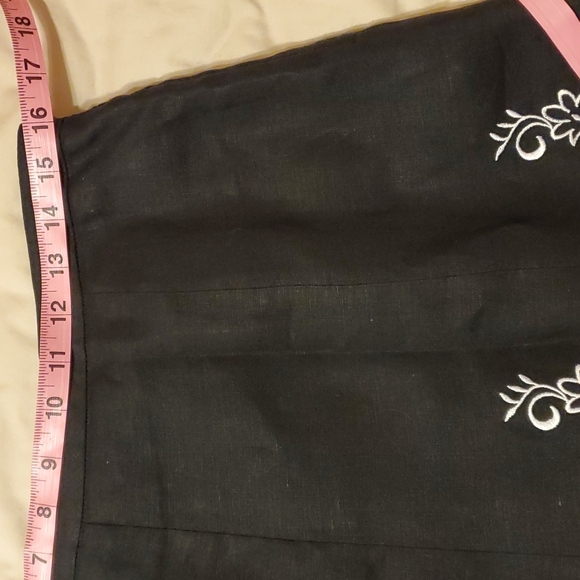 LOFT Printed Black A- Lined Skirt  8 - Picture 5 of 8